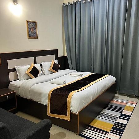 Sky Pie Hotel Дхарамсала Екстериор снимка