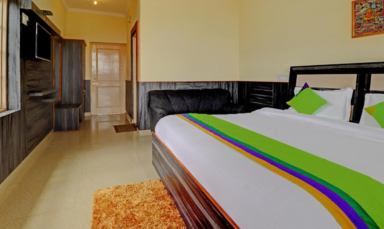 Sky Pie Hotel Дхарамсала Екстериор снимка