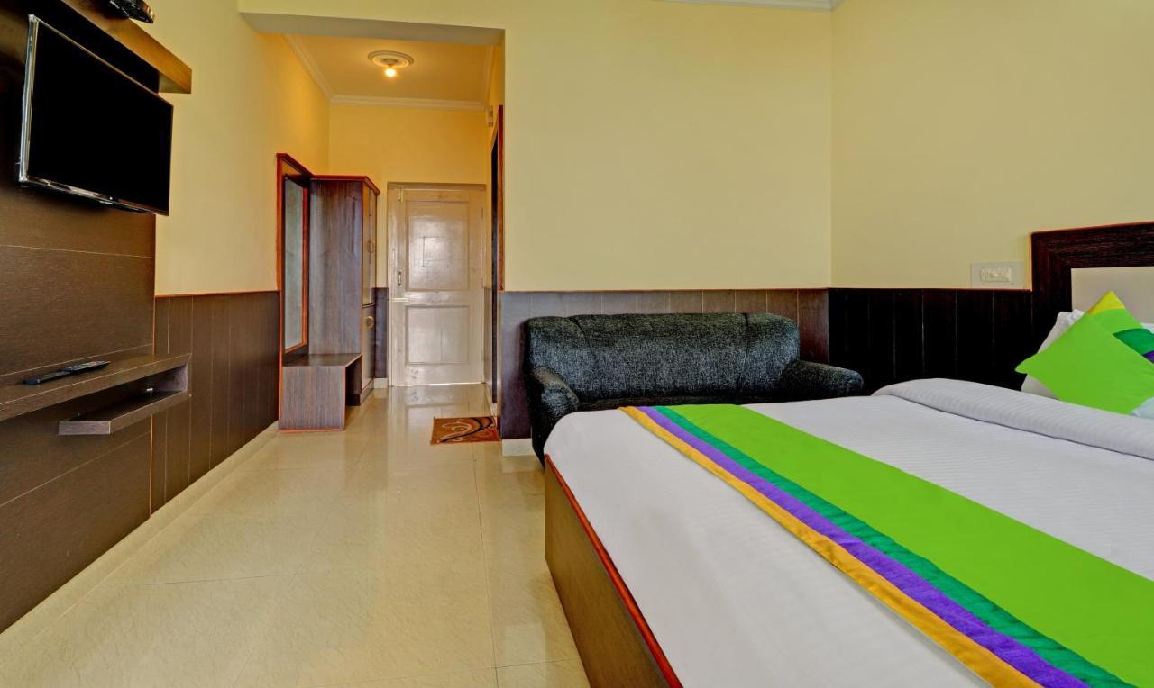 Sky Pie Hotel Дхарамсала Екстериор снимка