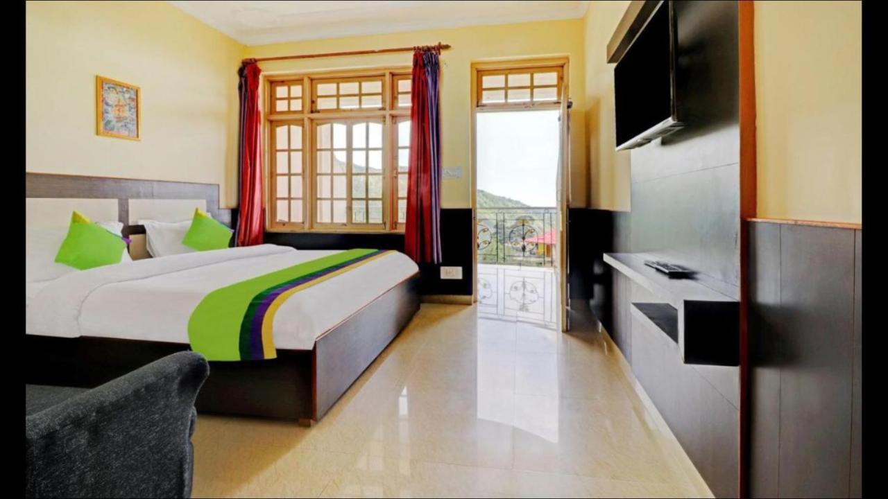 Sky Pie Hotel Дхарамсала Екстериор снимка