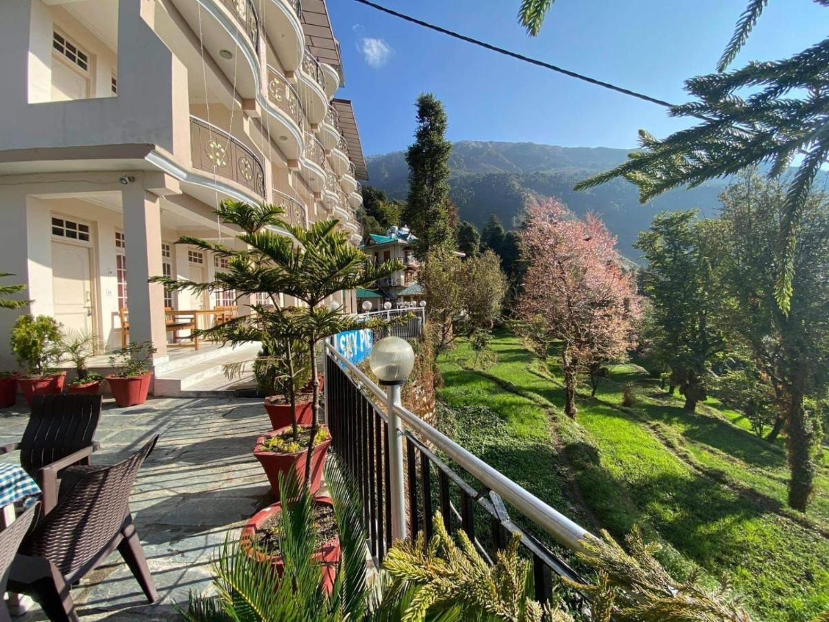 Sky Pie Hotel Дхарамсала Екстериор снимка