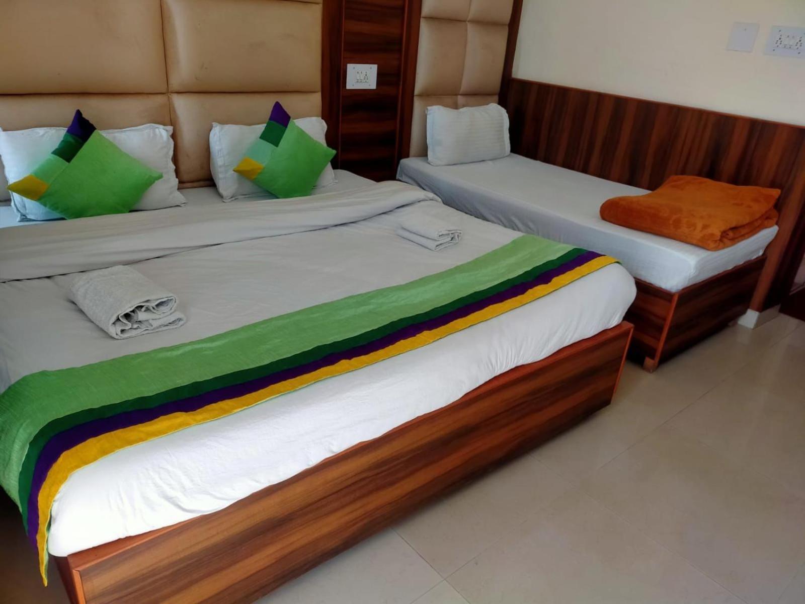 Sky Pie Hotel Дхарамсала Екстериор снимка