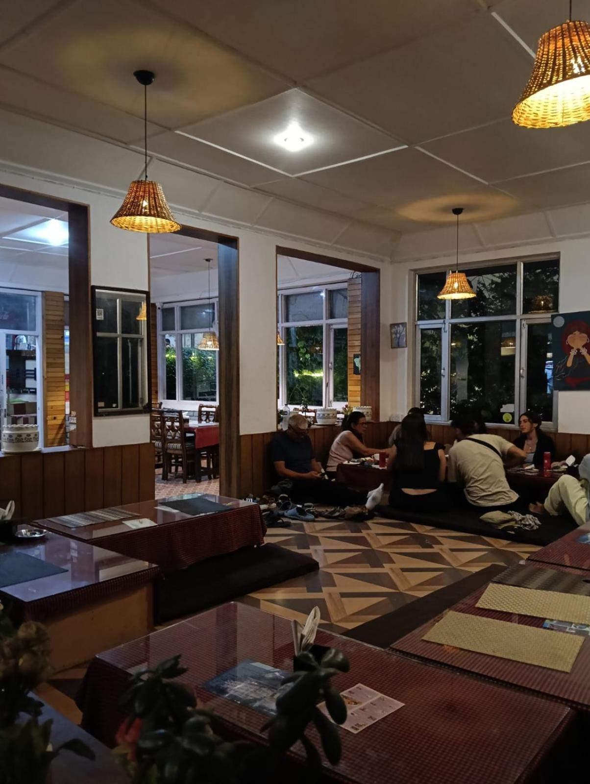 Sky Pie Hotel Дхарамсала Екстериор снимка