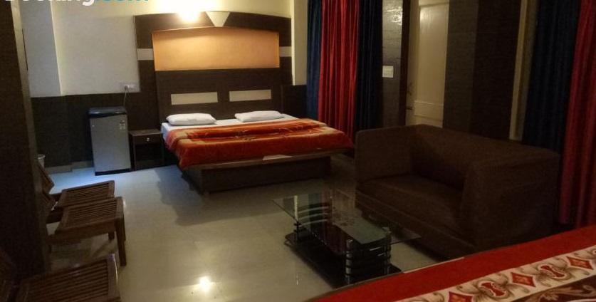 Sky Pie Hotel Дхарамсала Екстериор снимка